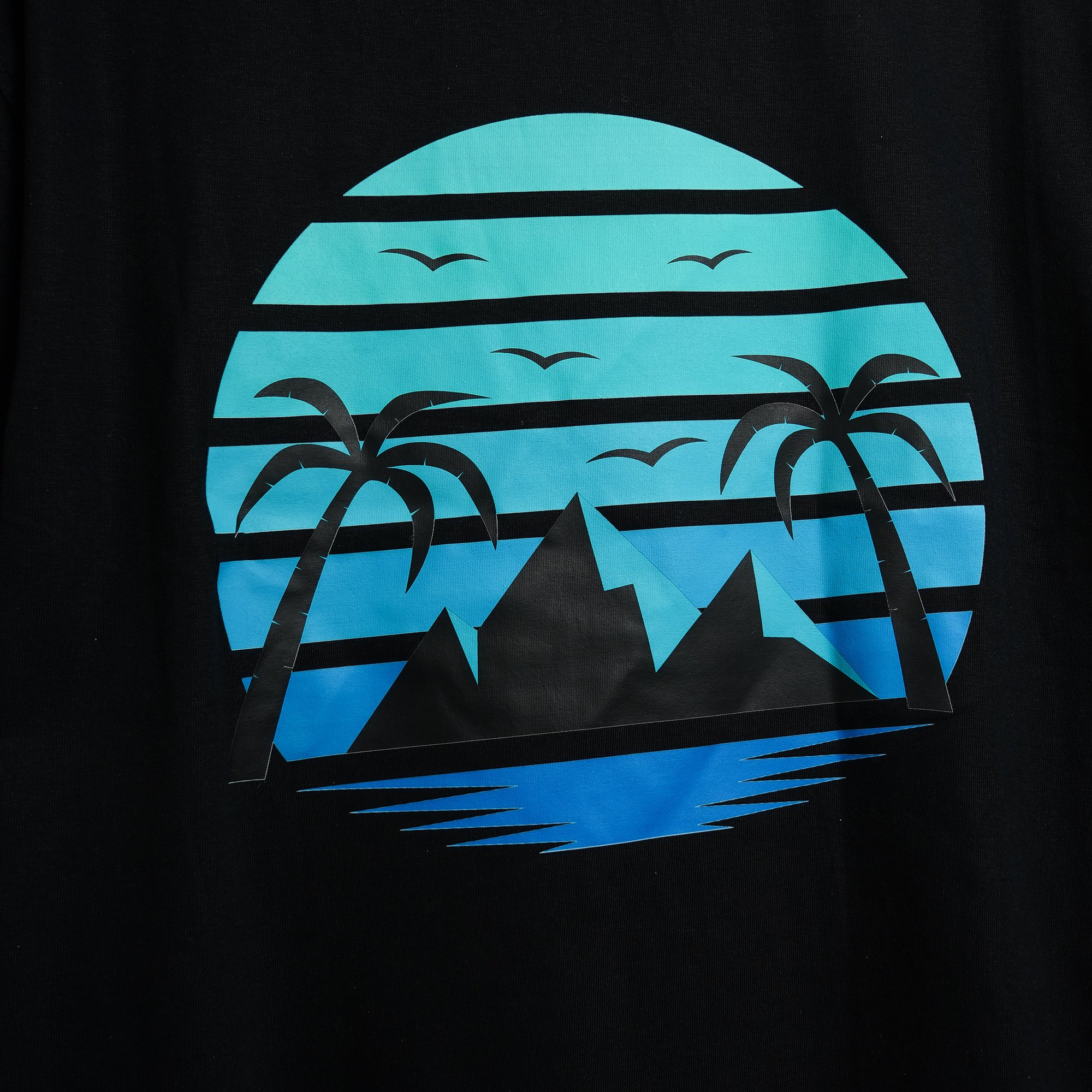 BW Paradise Tee - Image 3