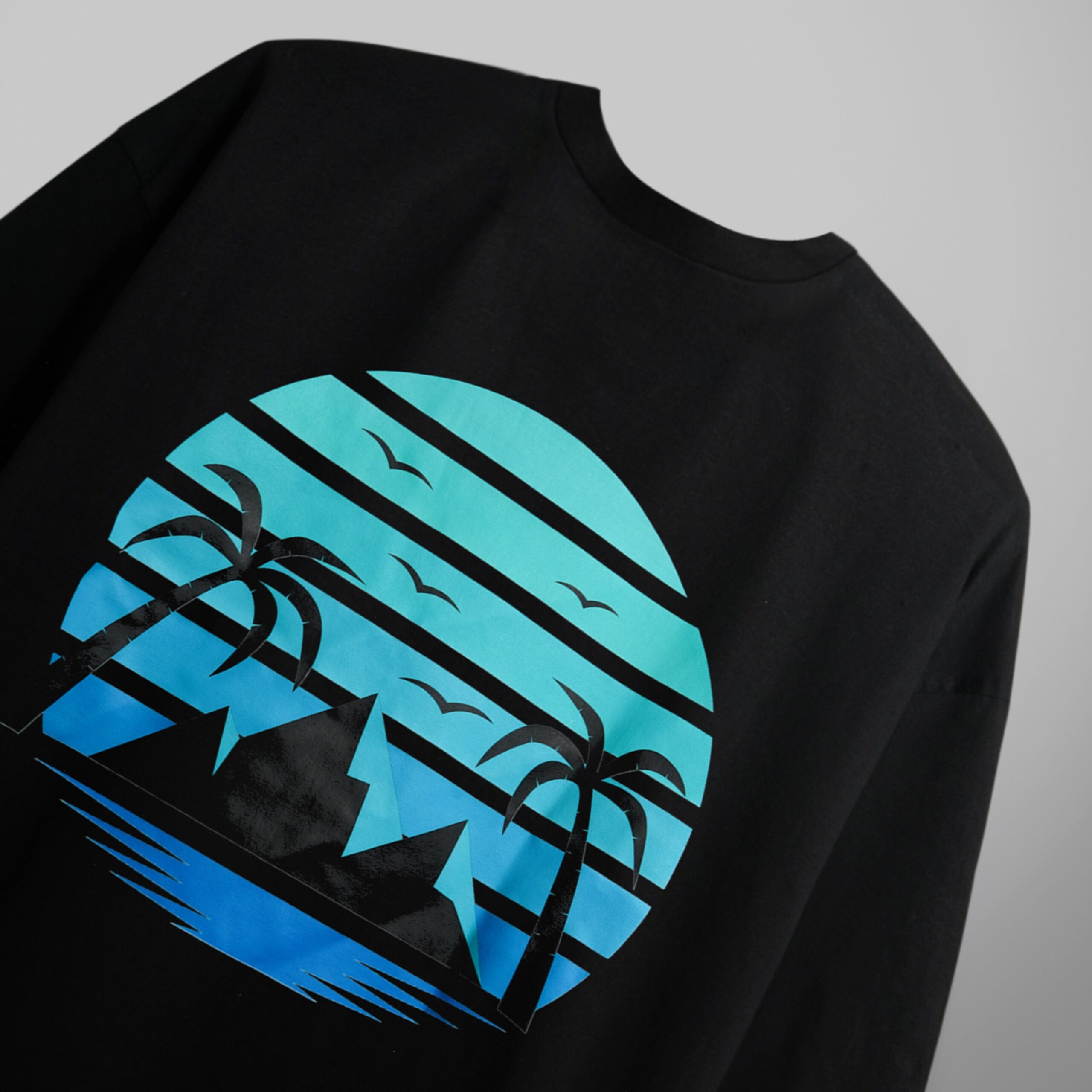 BW Paradise Tee - Image 5