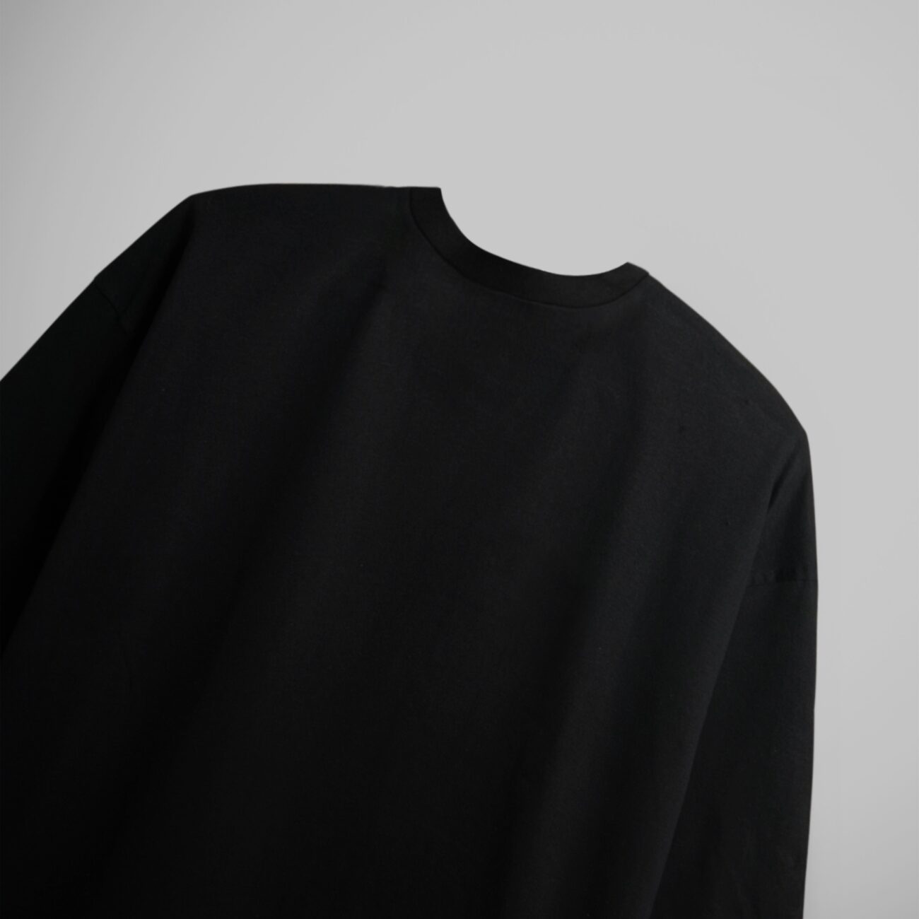 BW Basic Tee - Image 3