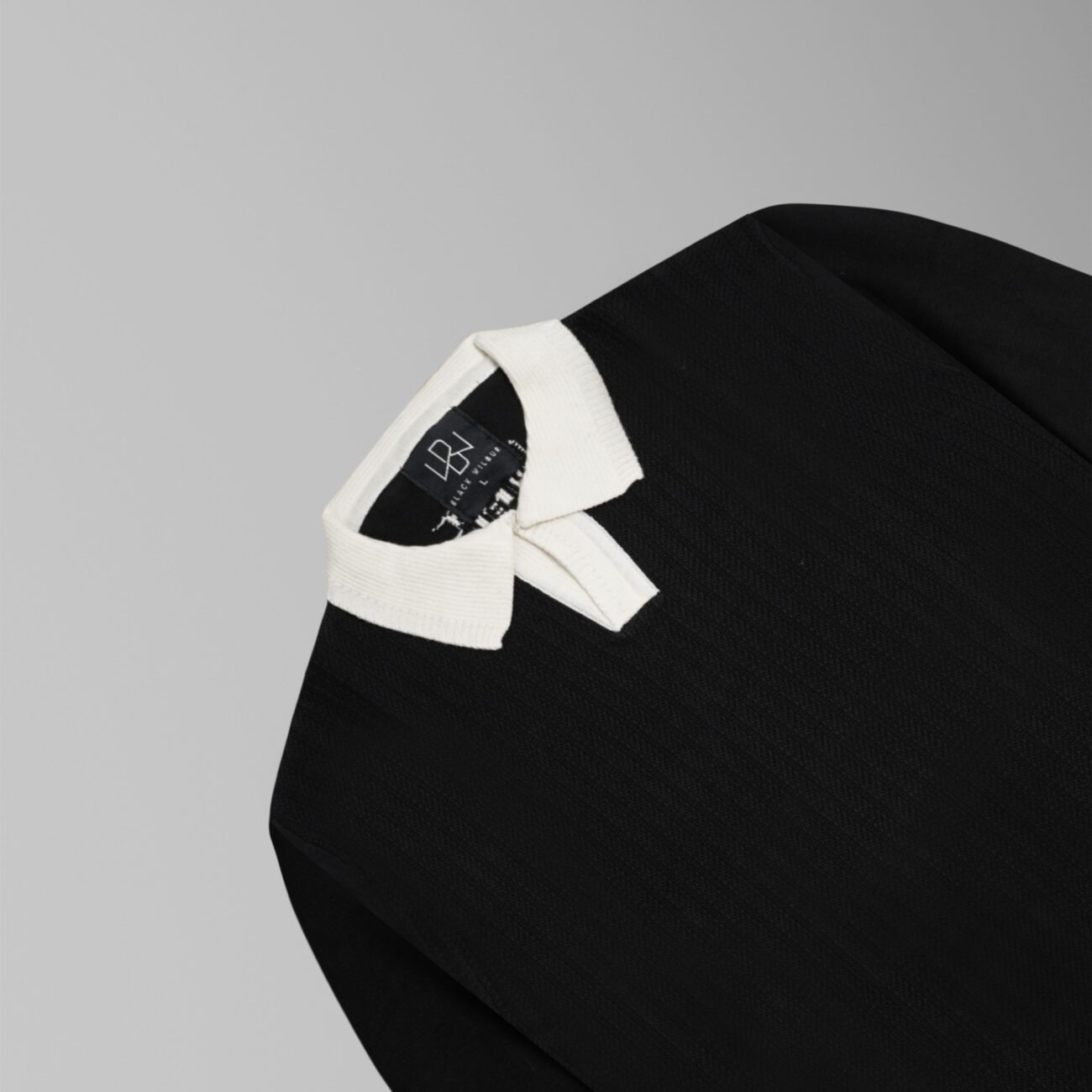 BW Contrast Collar Full Sleeve