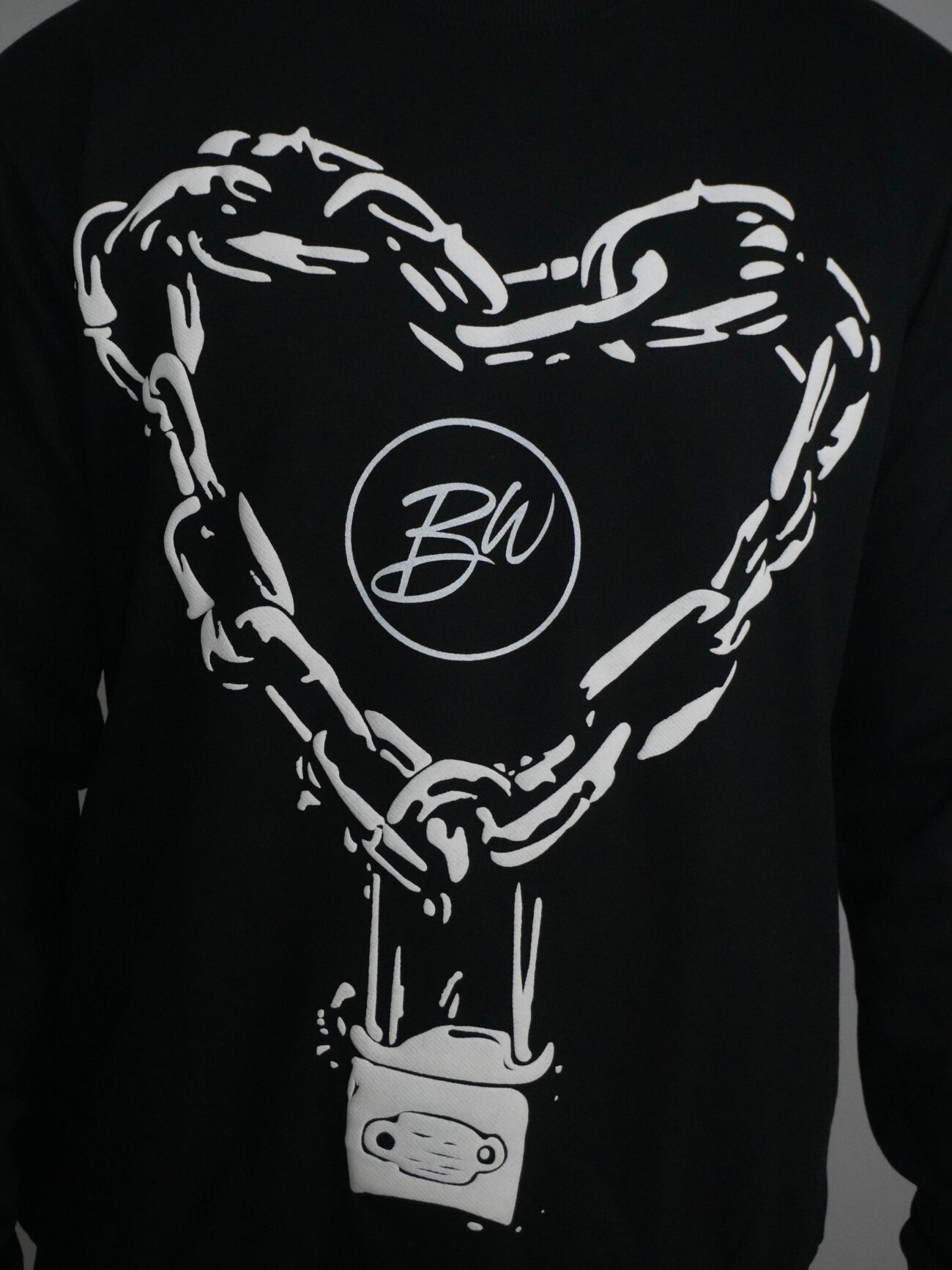 Chains N Charm - Image 6