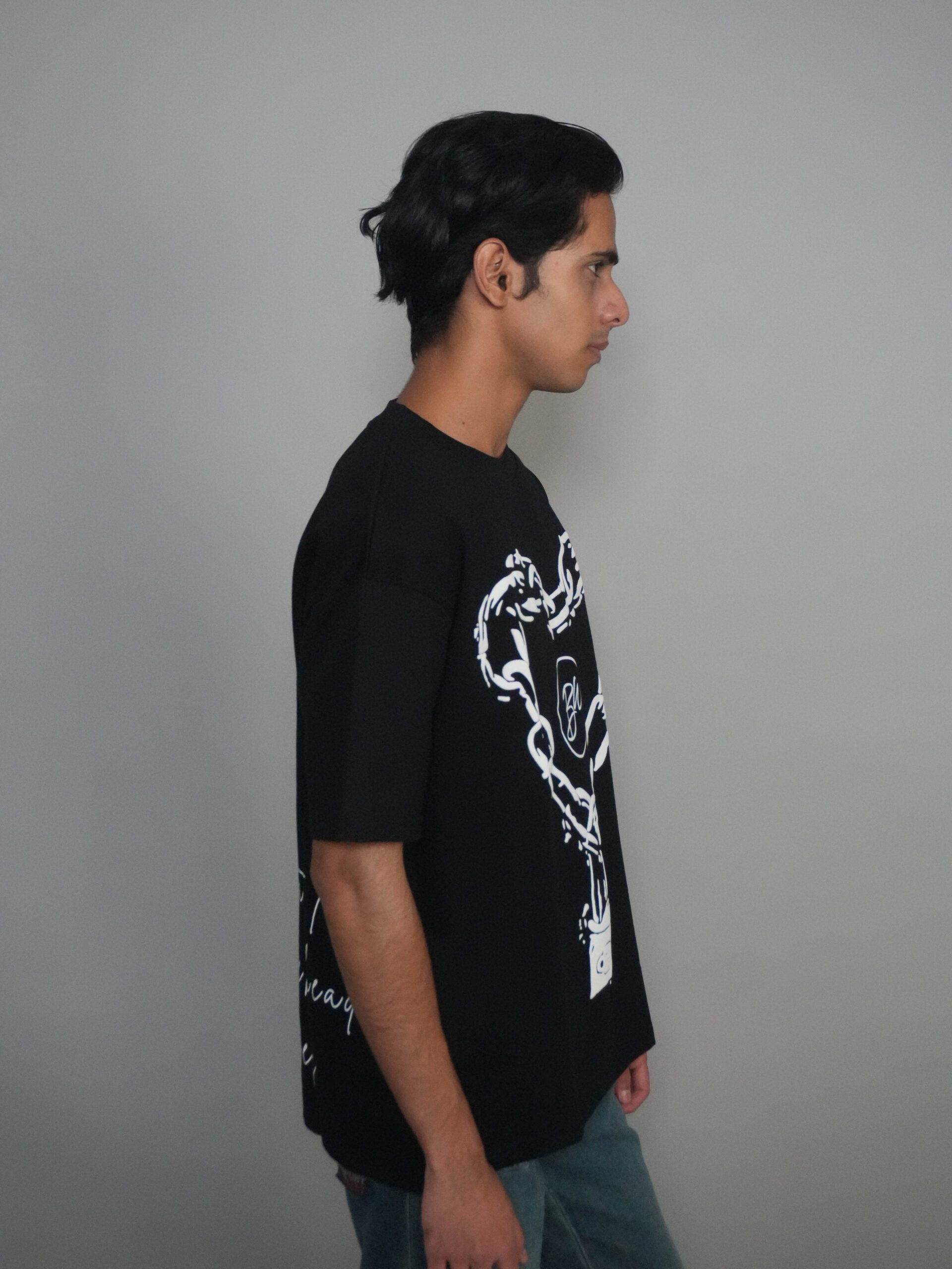 Chains N Charm - Image 2