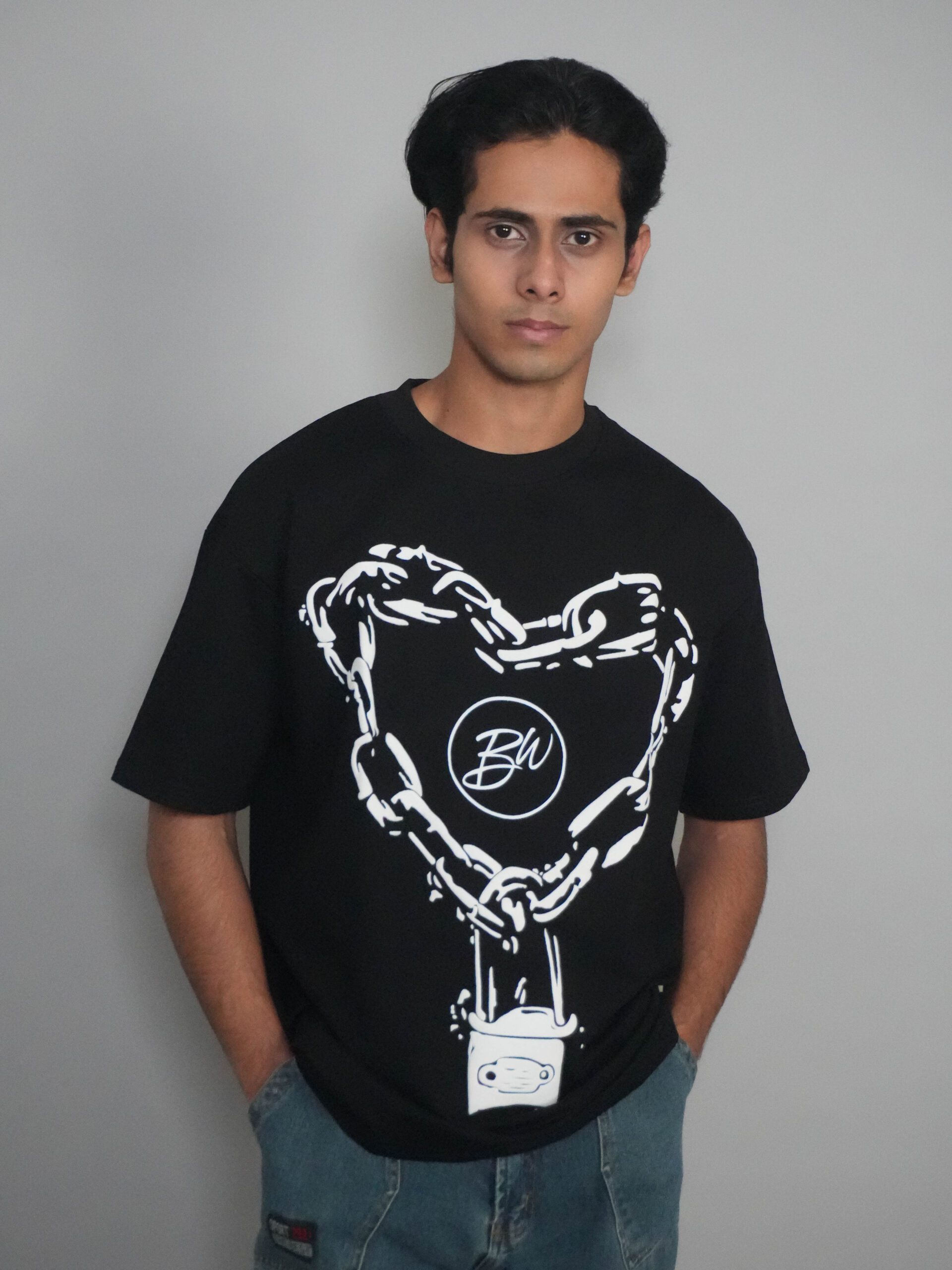 Chains N Charm - Image 5