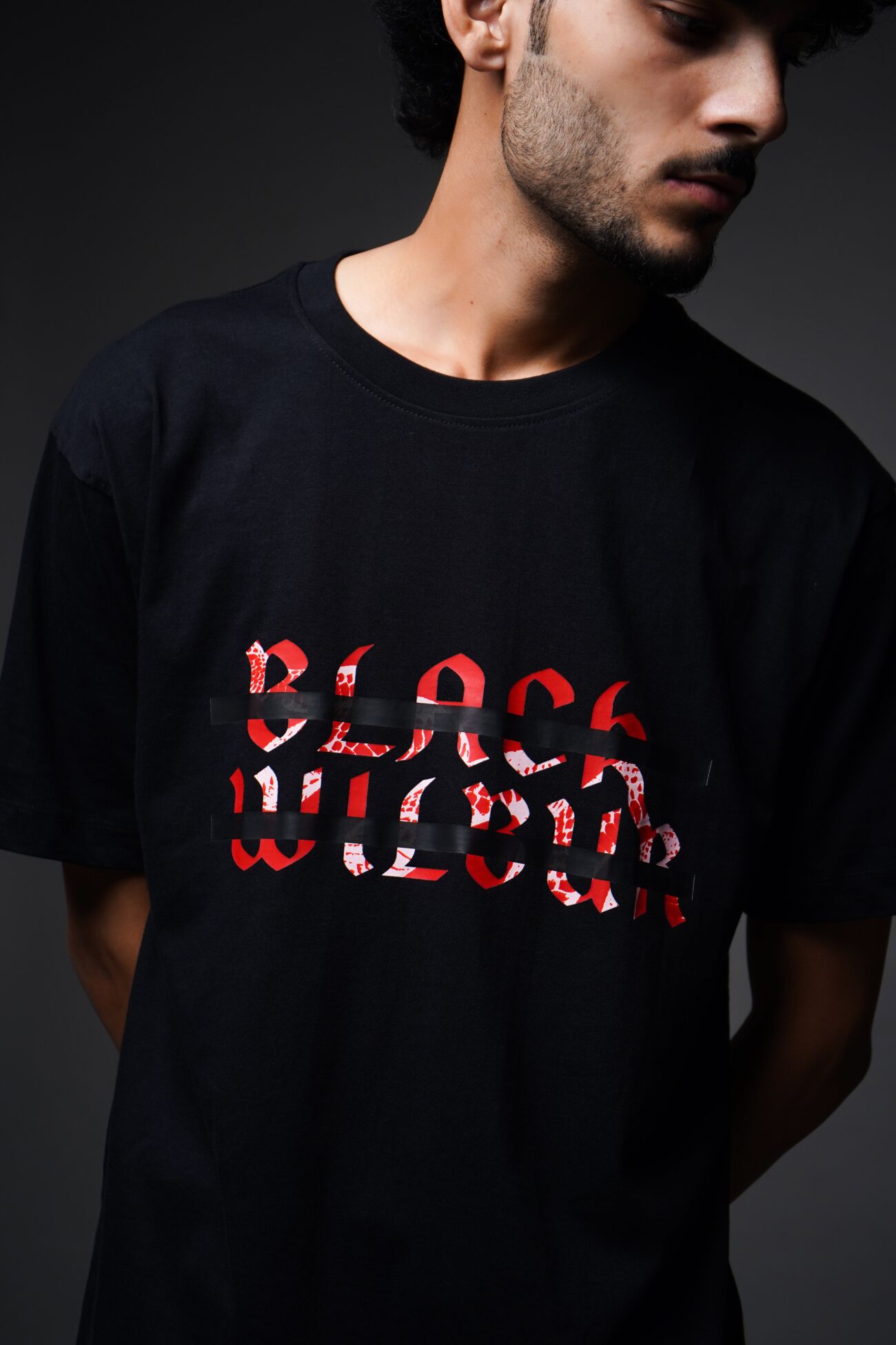 Edgy-Ensemble-T-shirt - Image 6